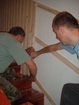 lambériázás a parókia folyósóján 2011 tavasz (30).jpg