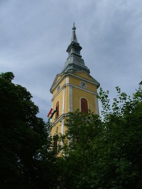 Az alsóvadászi református templom
